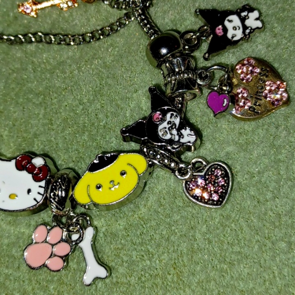 SANRIO Hello Kitty Hearts and Arrow Bracelet